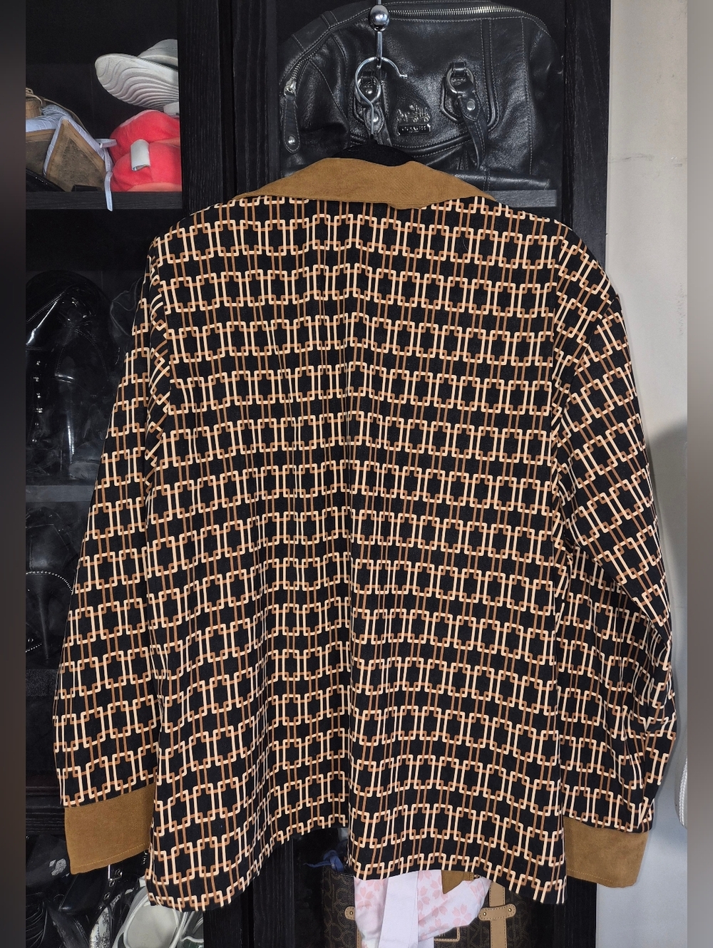 5 For $25✨️ Brown Suede Collard Printed Open Front Jacket Size Medium Like New - Picture 11 of 11